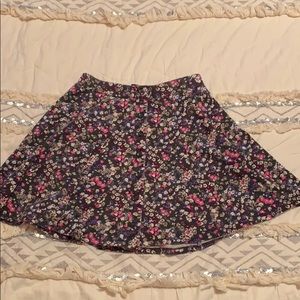 Elastic floral print skirt